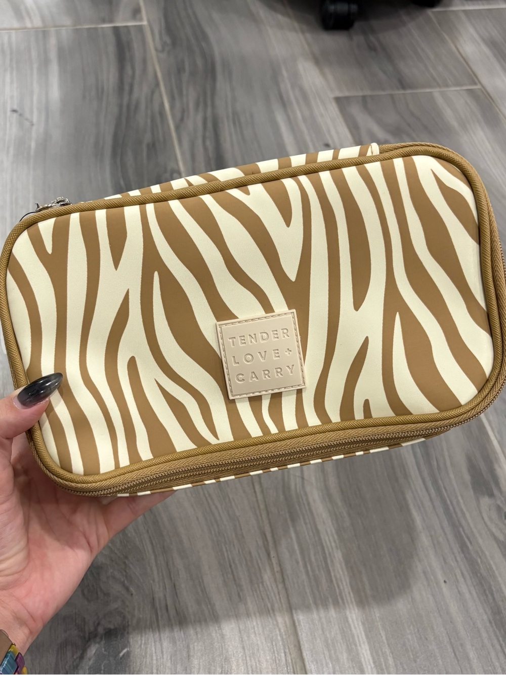 NWT tender love + carry makeup bag